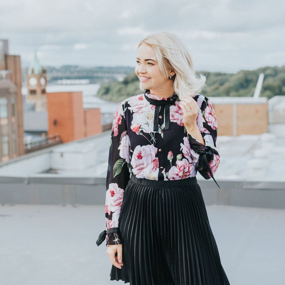 Ted Baker London Black and Floral dress (TB Size 4) - Picture 3 of 8